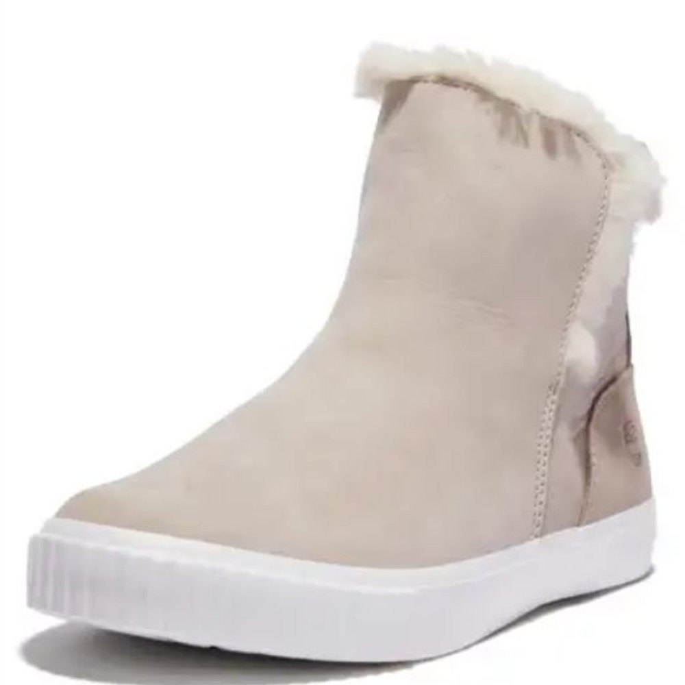NWB Timberland Faux Fur Lined Pull-On Boot